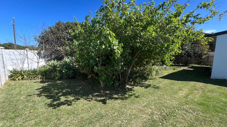 2 Bedroom Property for Sale in Paradise Beach Eastern Cape